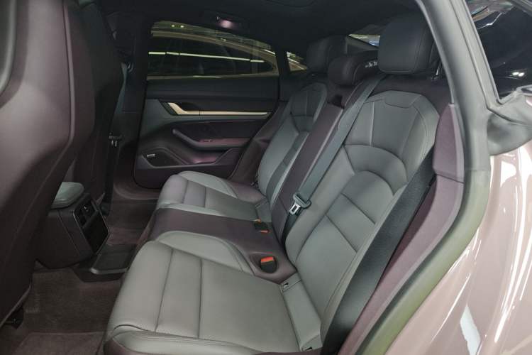 Used Porsche Taycan 2022-Year Updated Taycan