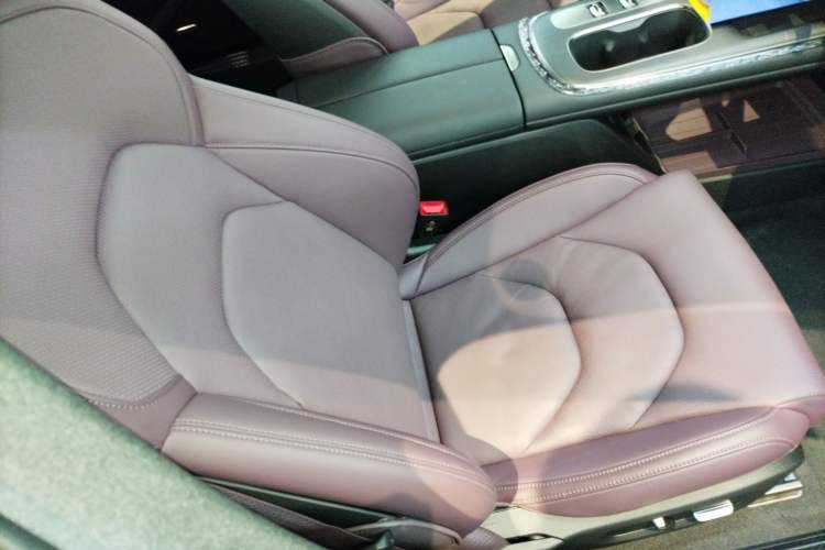 Used Xiaomi Auto SU7 2024 Rear-Drive Long-Range Intelligent Driving Version
