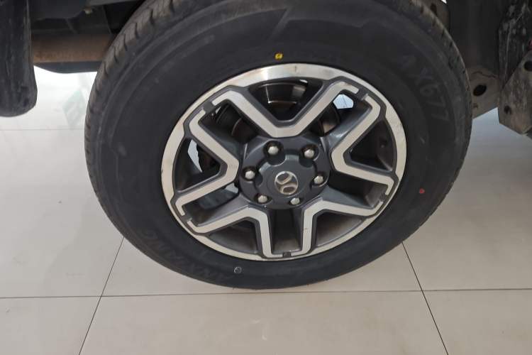 Used  BJ40 2016 40L 2.3T Automatic All-Wheel Drive Premium Edition
