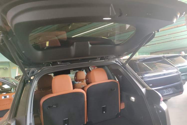 Used Li Auto L8 2025 Ultra Smart Refreshed Edition