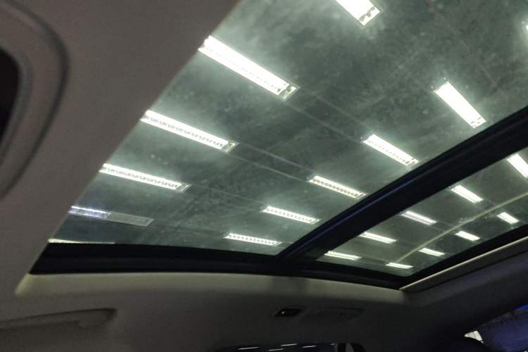 Used Lynk & Co 01 2019 2.0T Two-Wheel Drive Zhaopu Version China VI Standard
