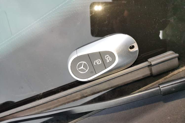 Used Mercedes-Benz C-Class 2023 Restyled C 260 L Night Edition Sports Version