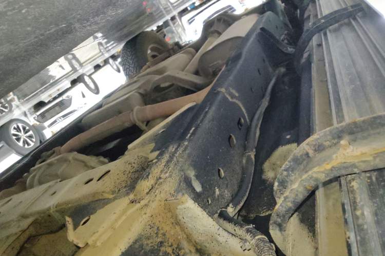 Used Nissan Navara 2017 2.5L Automatic 4x4 Luxury Edition QR25
