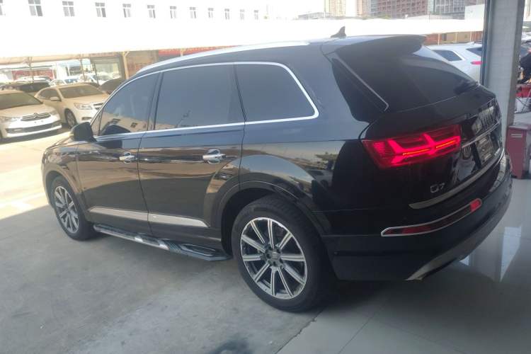 Used Audi Q7 2016 3.0 TFSI parallel import
