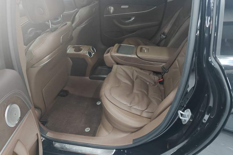 Used Mercedes-Benz E-Class 2018 Facelift E 200 L
