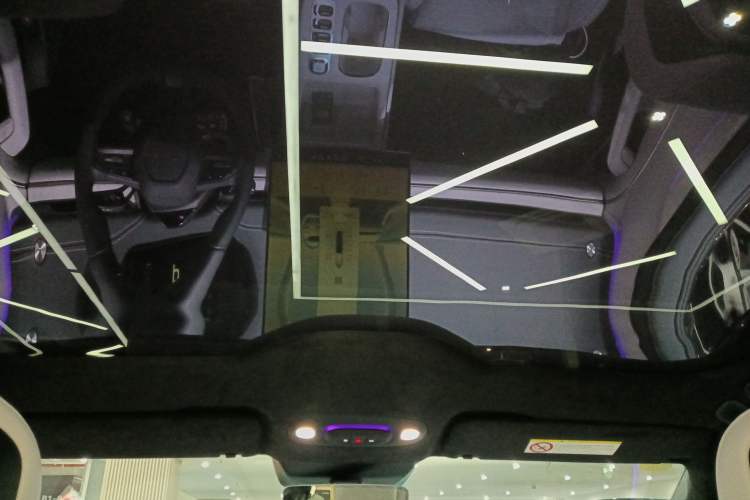 Used  SU7 2024 Four-Wheel Drive Ultra-Long Range Advanced Intelligent Driving Max Edition