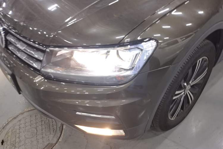 Used Volkswagen Tiguan L 2019 330TSI Automatic Two-Wheel Drive Panoramic Comfort Edition China VI Standard
