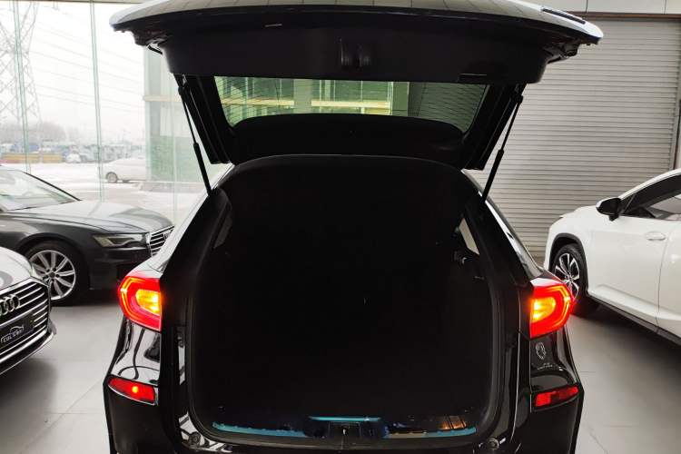 Used Honda Avancier 2017 240TURBO Two-Wheel Drive Elite Edition
