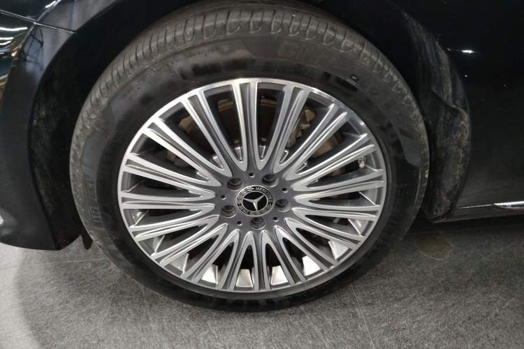 Used Mercedes-Benz E-Class 2023 Updated E 300 L Fashion Edition