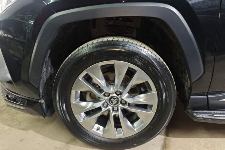 Used Toyota Wildlander 2021 2.0L CVT 4x4 Luxury Edition
