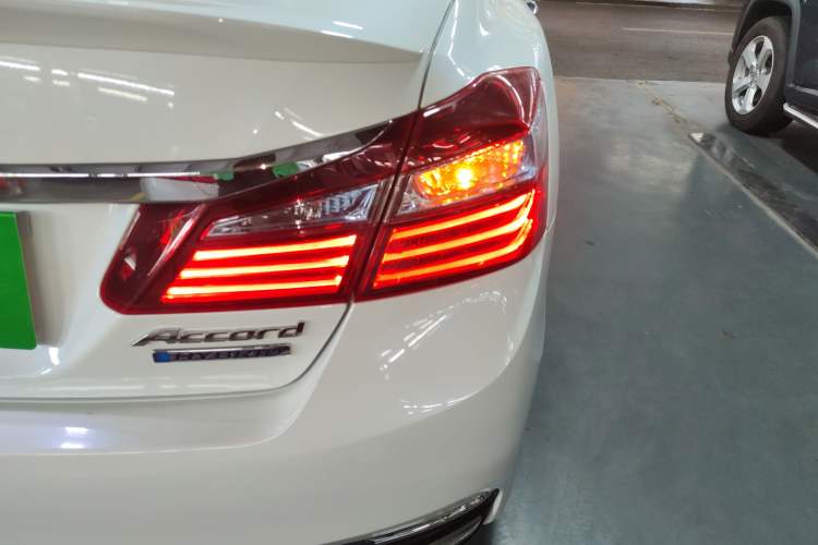 Used Honda Accord 2016 Hybrid 2.0L Rui Ling Edition
