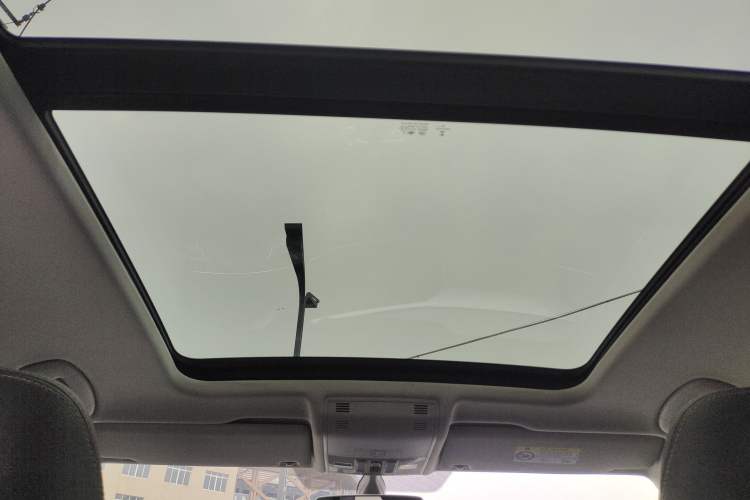 Used Volkswagen Tayron 2022 330TSI Two-Wheel Drive Luxury Smart Connectivity Version
