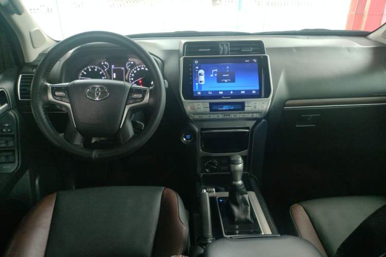 Used Toyota Prado 2019 3.5L Automatic TX-L Deluxe Edition with Rear-Mounted Spare Tire
