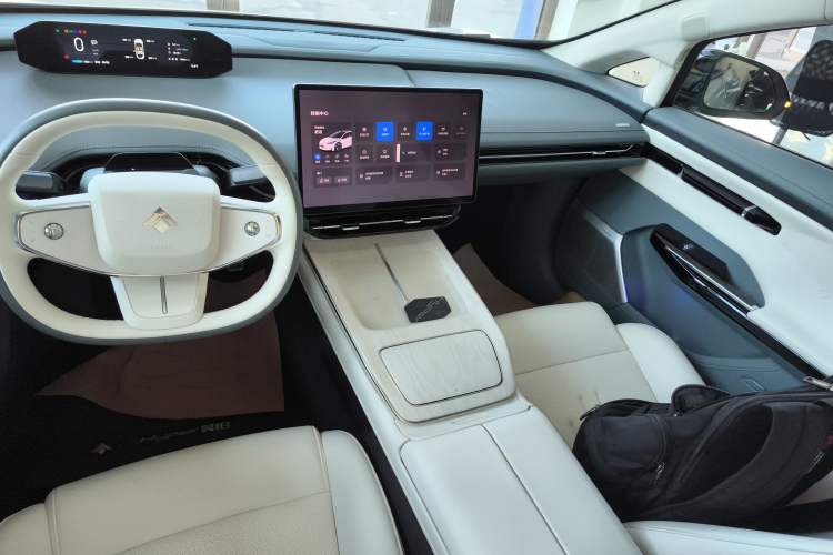 Used  GT 2023 560 Rear-Drive Seven-Wing Edition
