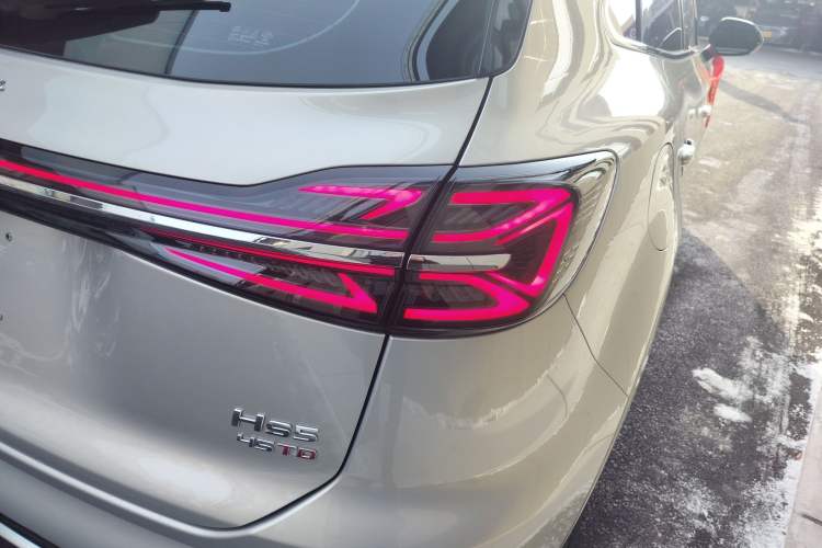 Used Hongqi HS5 2023 2.0T Four-Wheel Drive Flagship Pro Edition
