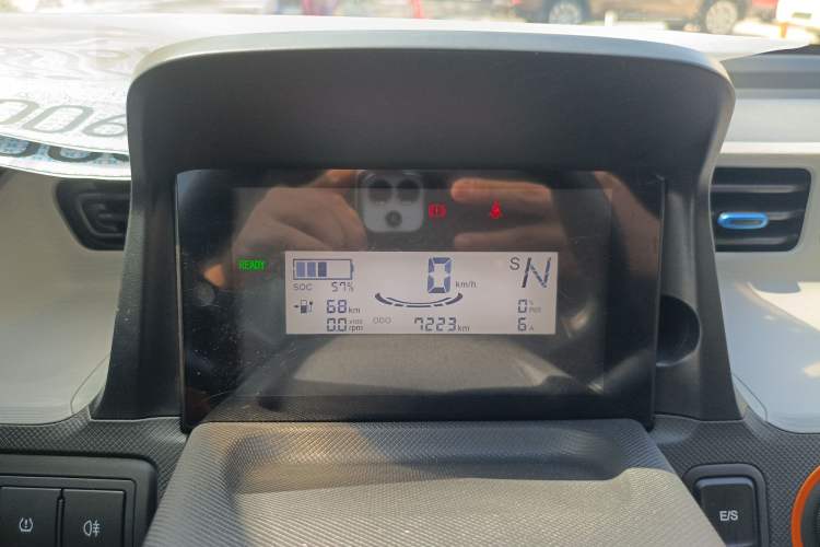 Used Wuling Hongguang MINIEV 2022 Easy Version Lithium Iron Phosphate
