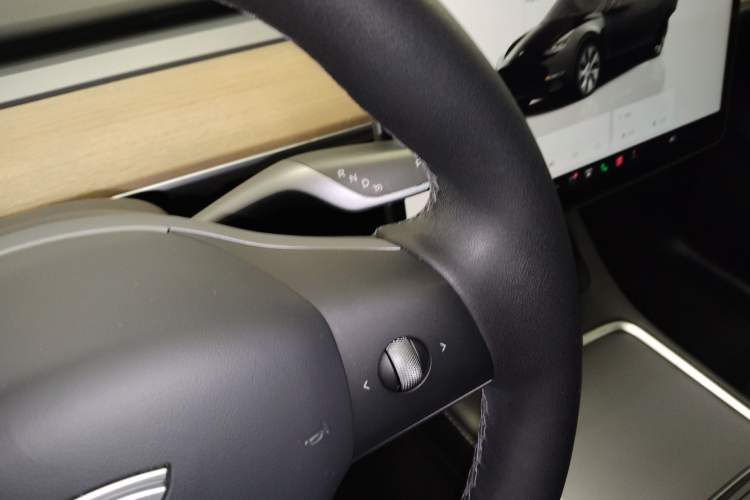 Used Tesla Model Y 2022 Rear-Wheel-Drive Version
