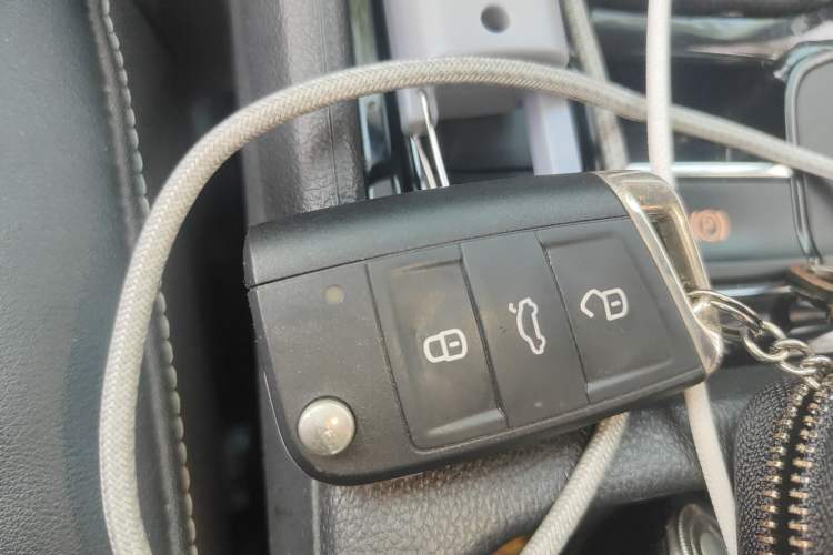 Used Skoda Kodiaq 2018 Facelifted TSI330 5-Seater Two-Wheel-Drive Comfort Edition
