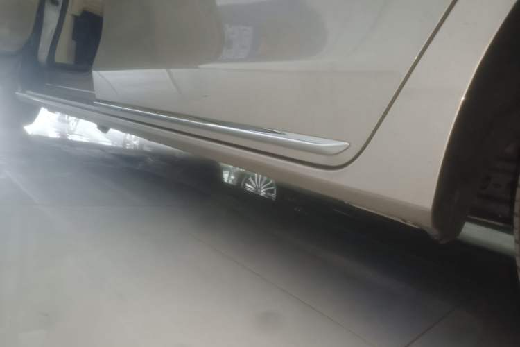 Used Buick GL8 2023 ES Lu Zun Deluxe Model
