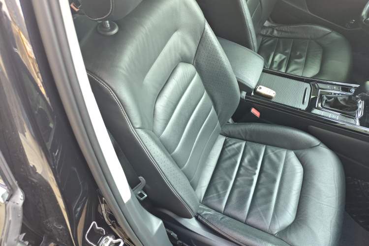 Used Volkswagen Phideon 2018 380TSI Two-Wheel Drive Business Edition