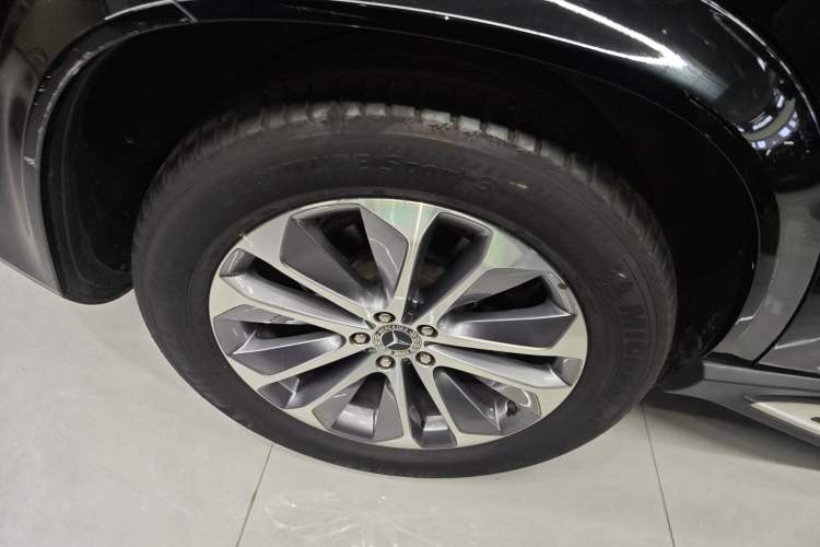 Used Mercedes-Benz GLE 2023 GLE 350 4MATIC Stylish Model
