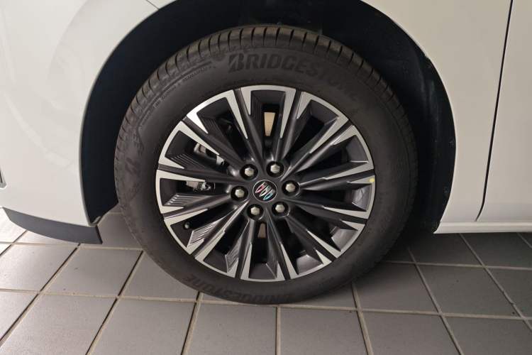 Used Buick GL8 2025 Lu Zun Deluxe Edition
