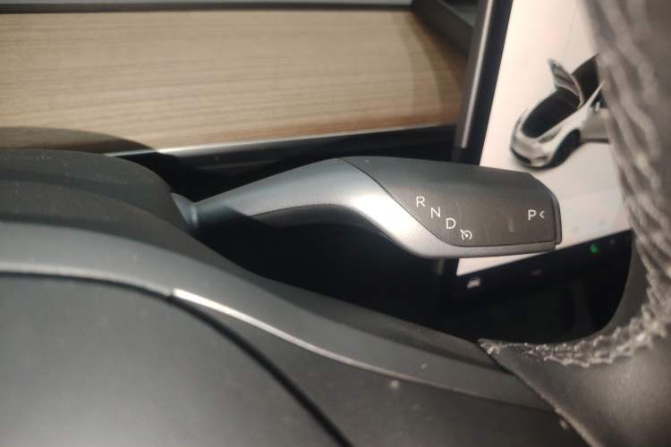 Used Tesla Model Y 2021 Long-Range All-Wheel-Drive Version