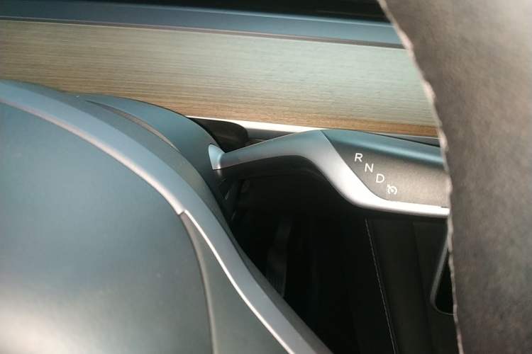 Used Tesla Model Y 2022 Long-Range All-Wheel-Drive Version
