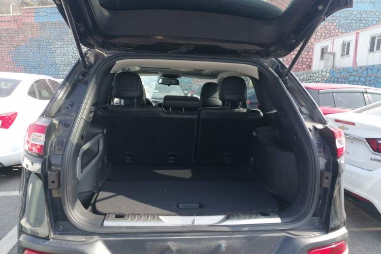 Used  Cherokee 2016 2.4L Professional Smart Version