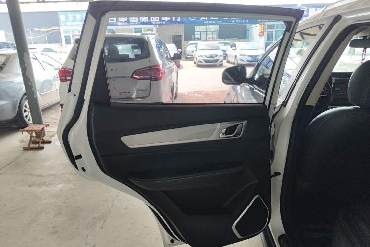 Used Geely Auto Vision X6 2018 1.8L Manual 4G Connect Luxury Edition