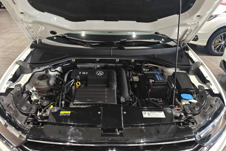 Used Volkswagen T-ROC 2018 280TSI DSG Two-Wheel Drive Comfort Version China VI Standard
