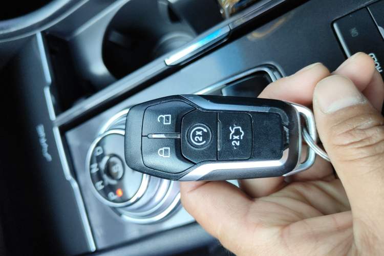 Used Ford Taurus 2015 EcoBoost 245 Luxury Model