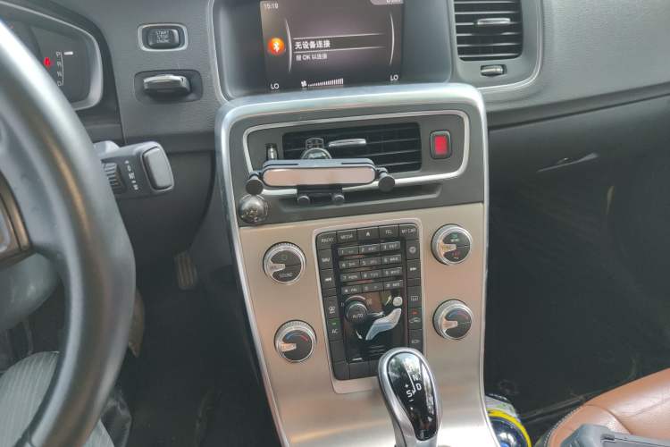 Used Volvo S60 2018 S60L T3 Smart Upgrade Edition
