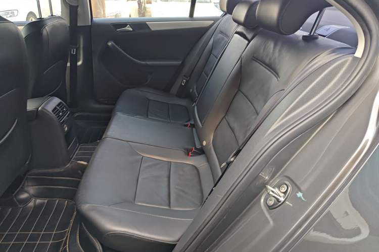 Used Volkswagen Sagitar 2014 Revised Version 1.6L Automatic Comfort Edition
