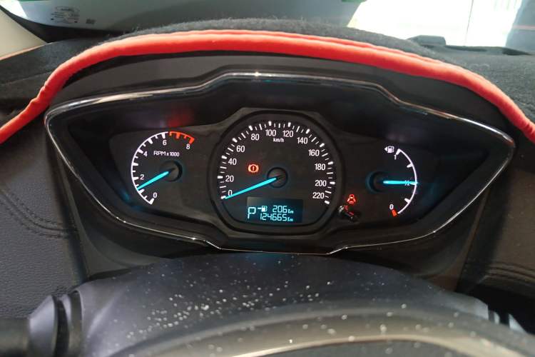 Used Ford Escort 2015 1.5L Automatic Fashion Model