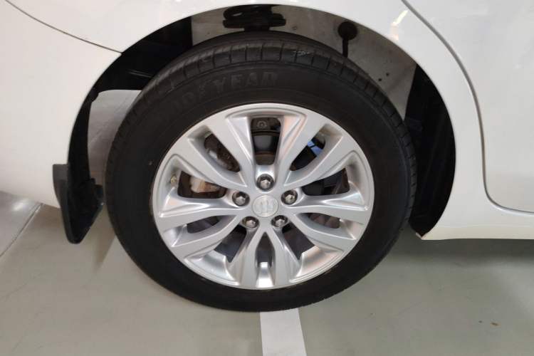 Used Buick GT 2018 15T Dual-Clutch Elite Model China V Standard
