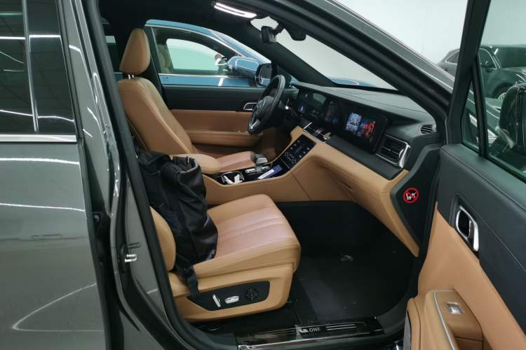 Used Li Auto ONE 2020 Extended-Range 6-Seater Version
