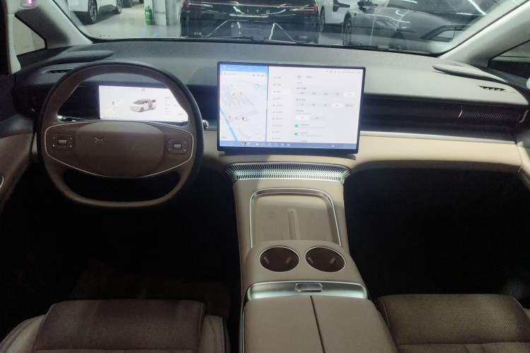 Used XPeng X9 2024 702 Ultra-Long Range Max
