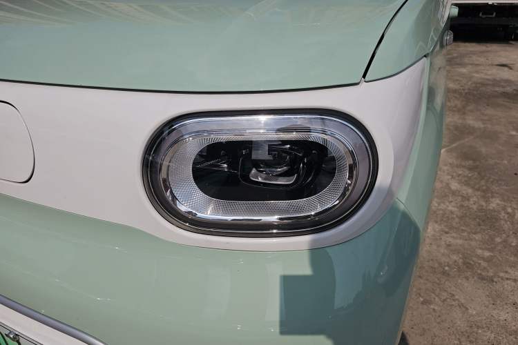 Used Wuling Hongguang MINIEV 2024 3rd Generation 215km Youth Edition
