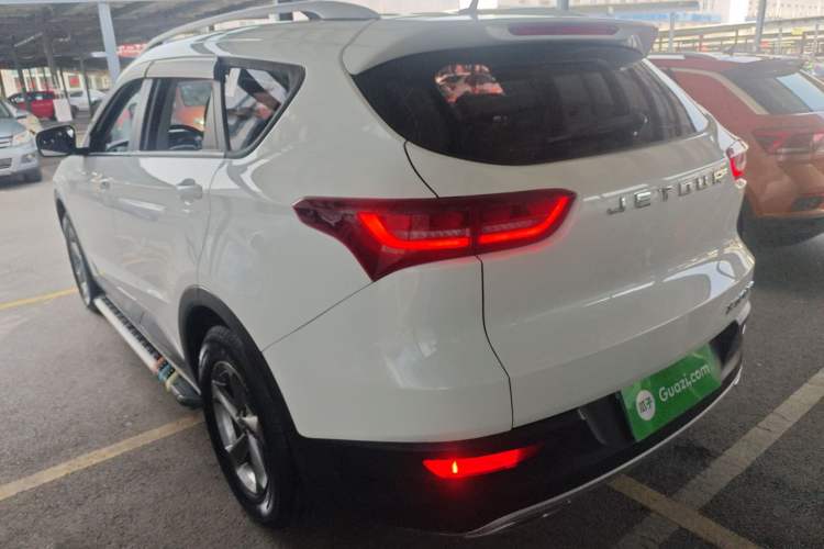 Used JETOUR X70M 2020 Revised Version 1.5T Manual - Travel Companion Type 6 Seats
