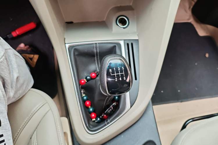 Used Buick GT 2018 15T Manual Elite Version China V Standard
