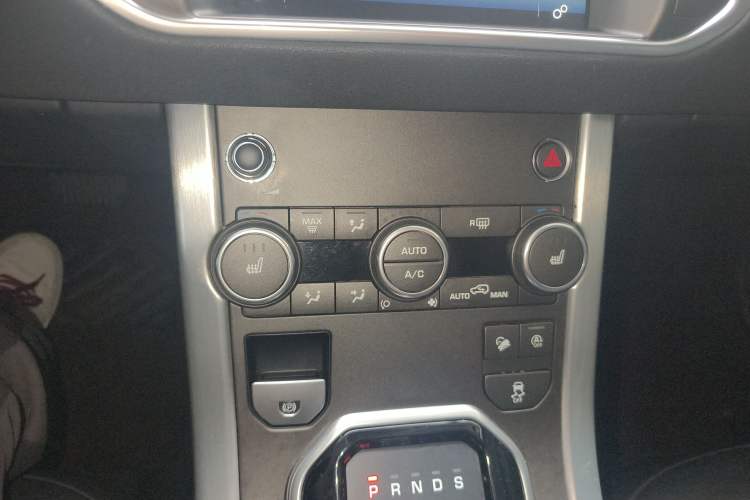 Used Land Rover Range Rover Evoque 2018 200PS PURE New Fashion Edition