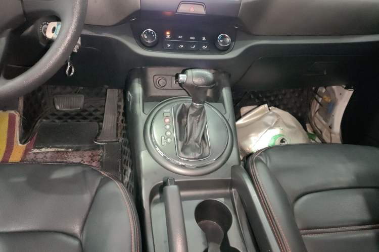 Used Kia Sportage R 2015 2.0L Automatic Two-Wheel Drive GL
