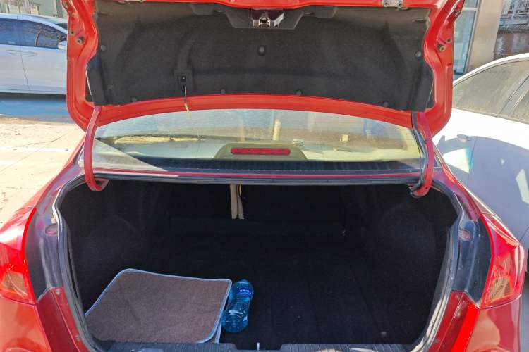 Used Buick Excelle 2013 1.5L Manual Classic Model
