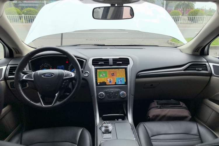 Used Ford Mondeo 2017 EcoBoost 180 Comfort Model
