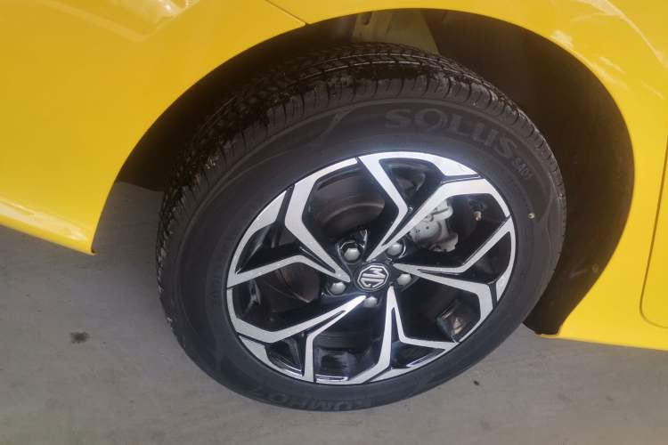 Used MG 5 2021 Revised Version 180 DVVT CVT Youth Luxury Edition
