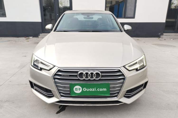 Used Audi A4L 2018 30th Anniversary Edition 40 TFSI Fashion Model
