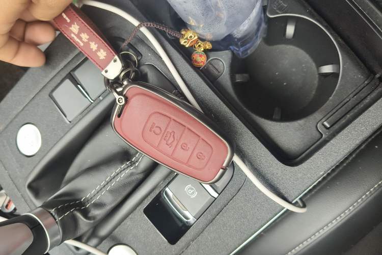 Used Hongqi H5 2019 30TD Dynamic Edition
