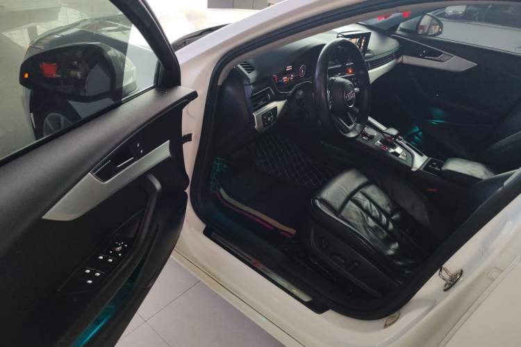 Used Audi A4L 2018 30th Anniversary Edition 40 TFSI Fashion Model