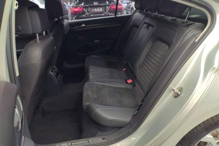 Used Volkswagen Magotan 2018 330TSI DSG Luxury Model
